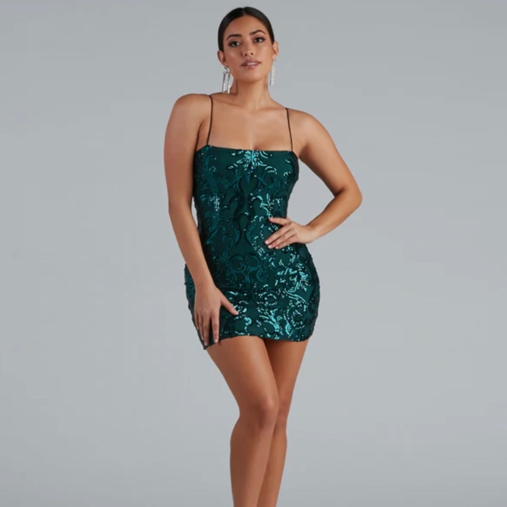 Windsor Live It Up Sequin Dress in Emerald Green